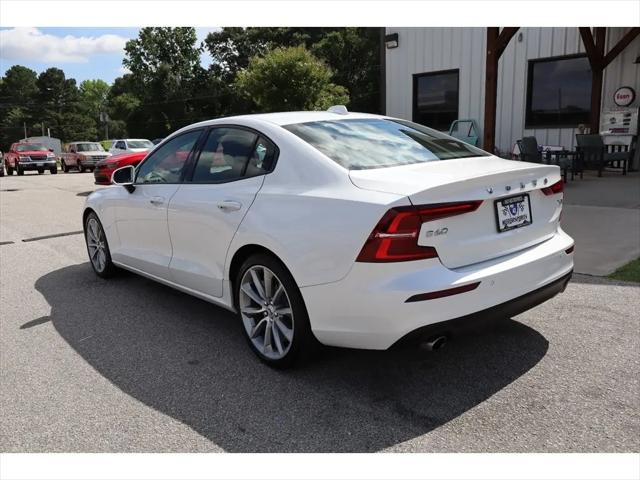 2020 Volvo S60 T6 Momentum