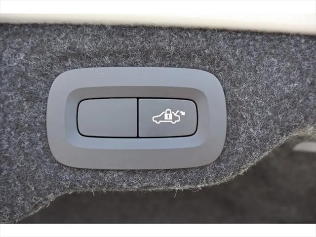2020 Volvo S60 T6 Momentum