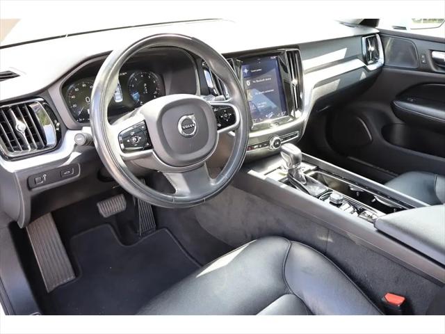 2020 Volvo S60 T6 Momentum