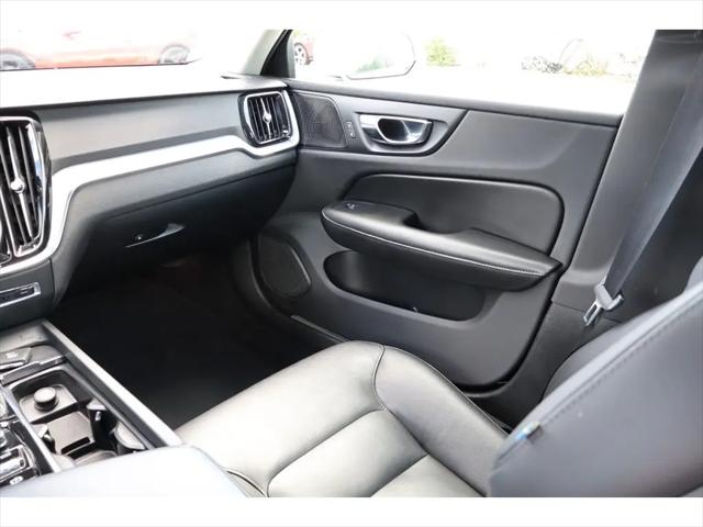2020 Volvo S60 T6 Momentum