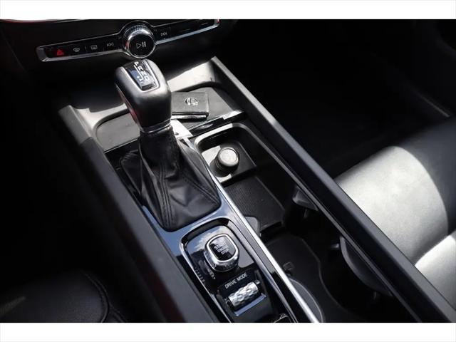 2020 Volvo S60 T6 Momentum