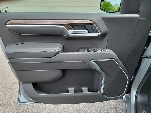 2026 Chevrolet Silverado 1500 4WD Crew Cab Short Bed LT with 2FL