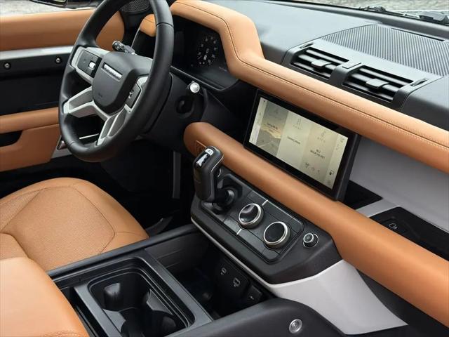 2023 Land Rover Defender 90 S