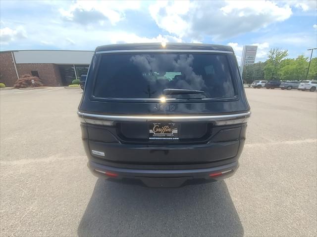 2026 Jeep Grand Wagoneer 4x2