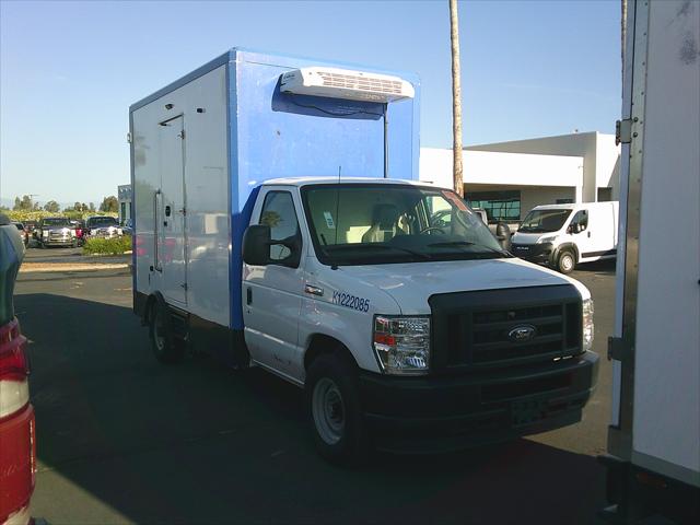 2023 Ford E-350 Cutaway Vinyl for sale in Corning, CA