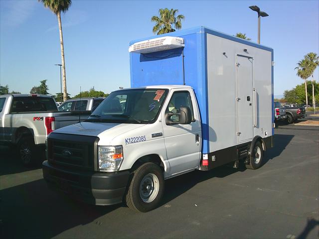 2023 Ford E-350 Cutaway Vinyl