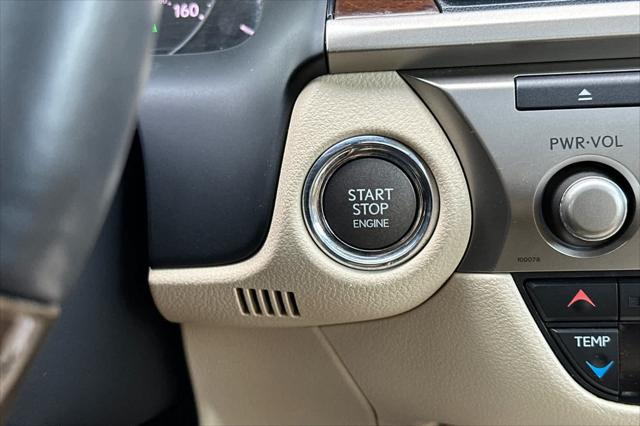 2013 Lexus ES 350 4dr Sdn