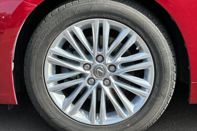 2013 Lexus ES 350 4dr Sdn