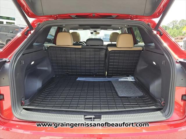 2025 Volkswagen Atlas Cross Sport 2.0T SEL R-Line Black