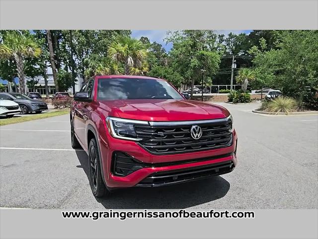 2025 Volkswagen Atlas Cross Sport 2.0T SEL R-Line Black