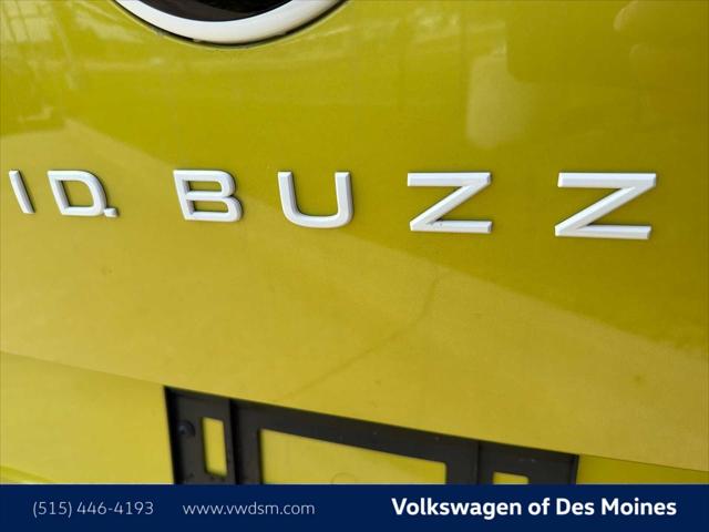 2025 Volkswagen ID. Buzz Pro S Plus with 4MOTION