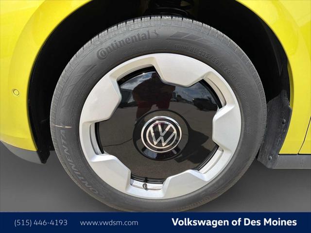2025 Volkswagen ID. Buzz Pro S Plus with 4MOTION
