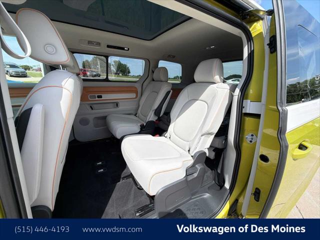 2025 Volkswagen ID. Buzz Pro S Plus with 4MOTION