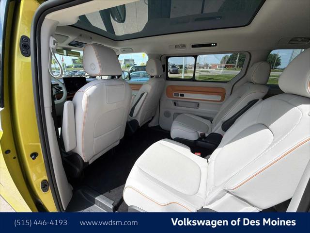 2025 Volkswagen ID. Buzz Pro S Plus with 4MOTION