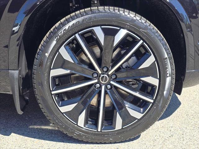 2026 Volvo XC90 Plug-In Hybrid Ultra, T8 AWD, Electric/Gasoline, Bright, 7 Seats