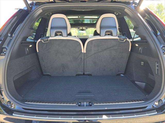 2026 Volvo XC90 Plug-In Hybrid Ultra, T8 AWD, Electric/Gasoline, Bright, 7 Seats