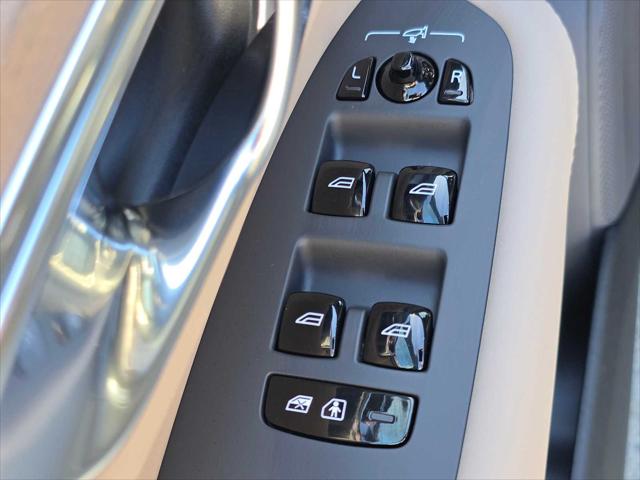2026 Volvo XC90 Plug-In Hybrid Ultra, T8 AWD, Electric/Gasoline, Bright, 7 Seats