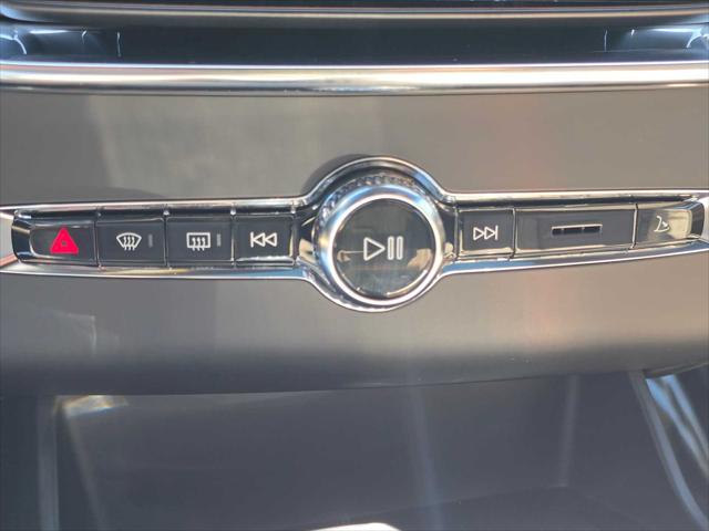 2026 Volvo XC90 Plug-In Hybrid Ultra, T8 AWD, Electric/Gasoline, Bright, 7 Seats