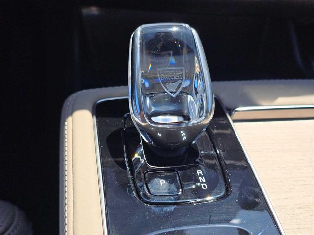 2026 Volvo XC90 Plug-In Hybrid Ultra, T8 AWD, Electric/Gasoline, Bright, 7 Seats