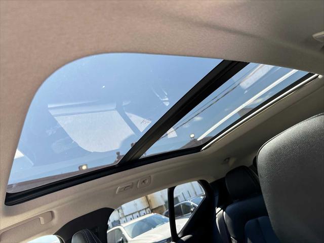 2026 Volvo XC40 Plus, B5 AWD Gas (mild hybrid), Dark