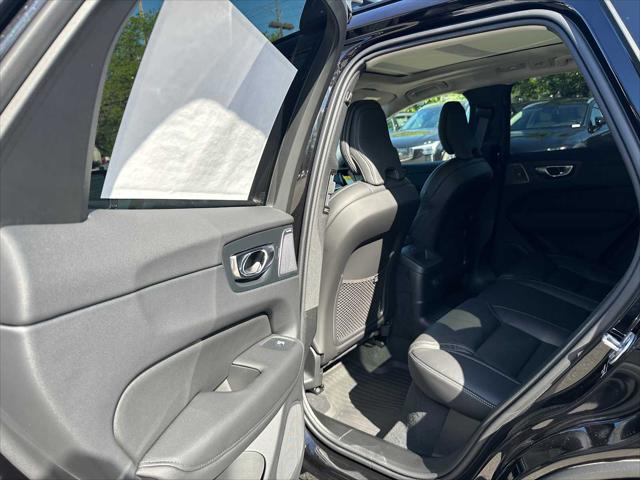 2026 Volvo XC60 Plug-In Hybrid Ultra, T8 AWD Electric/Gasoline, Dark