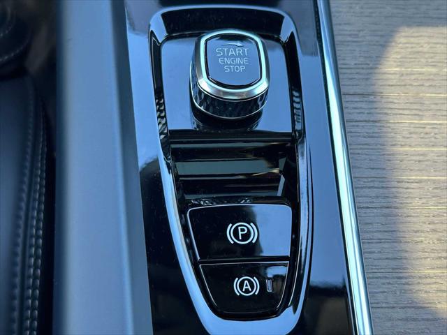 2026 Volvo XC60 Plug-In Hybrid Ultra, T8 AWD Electric/Gasoline, Dark