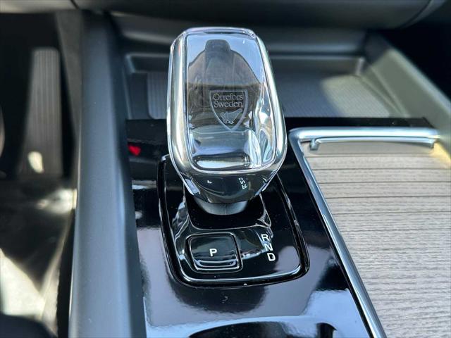 2026 Volvo XC60 Plug-In Hybrid Plus, T8 AWD Electric/Gasoline, Dark