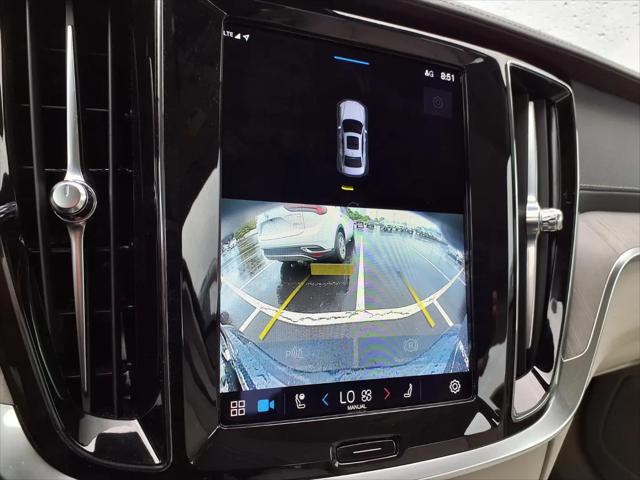 2023 Volvo S60 B5 Ultimate Bright Theme