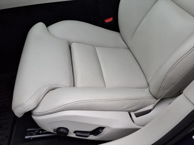 2023 Volvo S60 B5 Ultimate Bright Theme