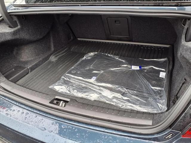2023 Volvo S60 B5 Ultimate Bright Theme