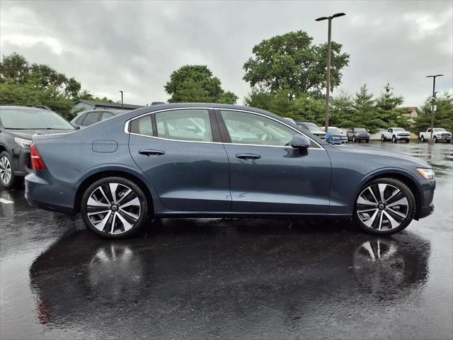 2023 Volvo S60 B5 Ultimate Bright Theme