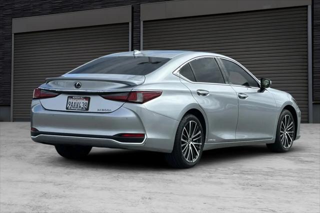 2022 Lexus ES 300h ES 300h