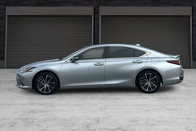 2022 Lexus ES 300h ES 300h