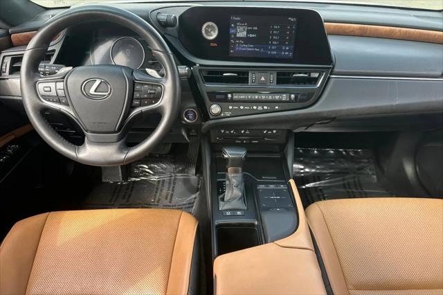 2022 Lexus ES 300h ES 300h