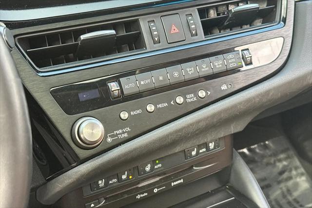 2022 Lexus ES 300h ES 300h