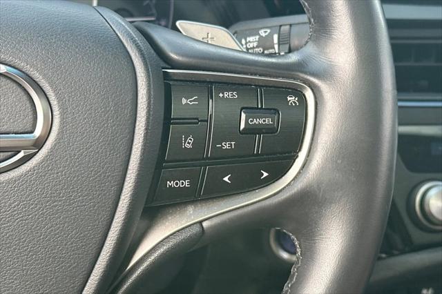 2022 Lexus ES 300h ES 300h