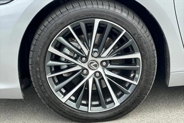 2022 Lexus ES 300h ES 300h