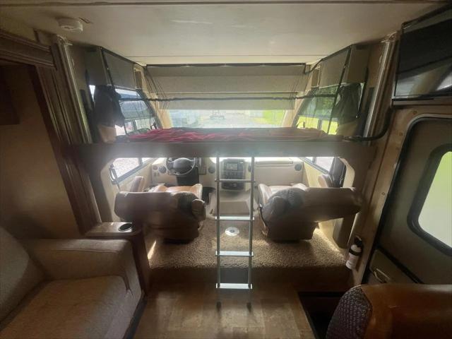2015 Ford E-350 Stripped E-350