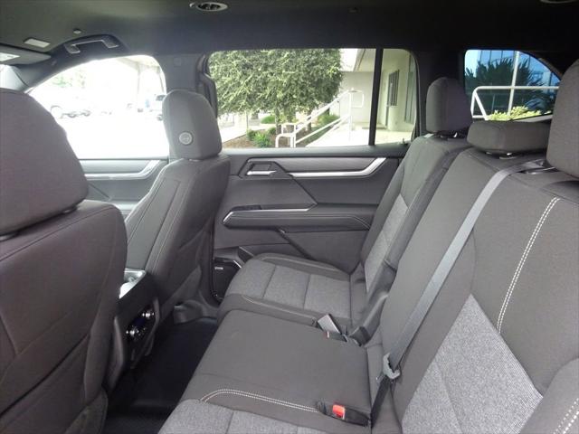 2026 GMC Acadia Elevation FWD