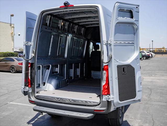 2025 Mercedes-Benz Sprinter 2500 Standard Roof 4-Cyl Diesel HO
