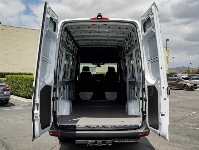 2025 Mercedes-Benz Sprinter 2500 High Roof 4-Cyl Diesel