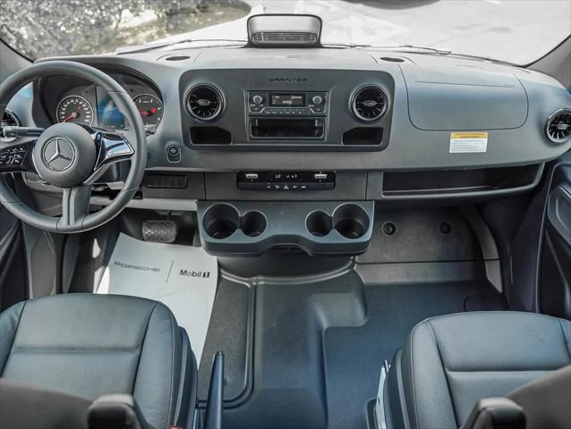 2025 Mercedes-Benz Sprinter 2500 High Roof 4-Cyl Diesel