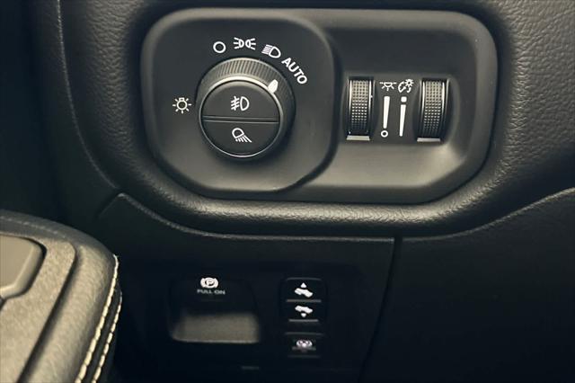 2026 Ram 1500 Laramie Crew Cab 4x4 57 Box