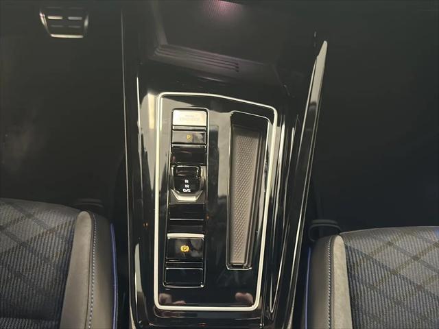 2026 Volkswagen Golf R Base