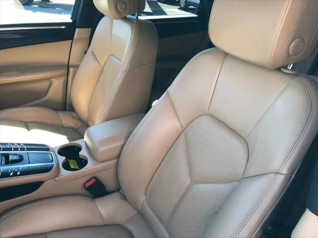 2017 Porsche Macan Macan