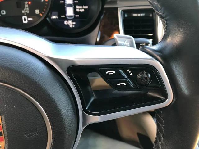 2017 Porsche Macan Macan