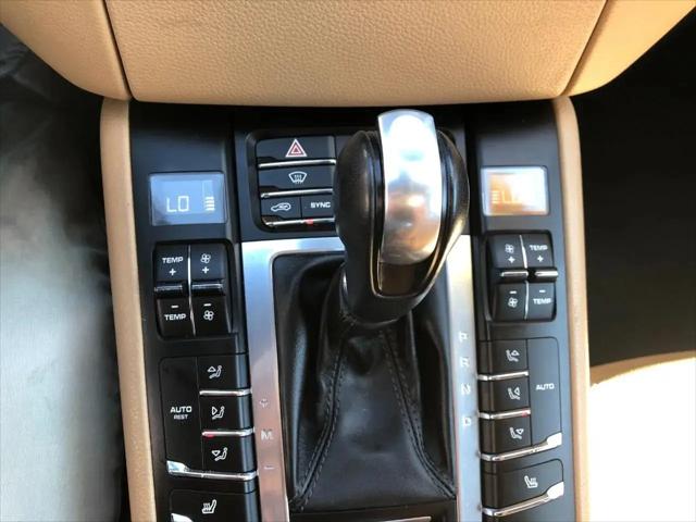 2017 Porsche Macan Macan