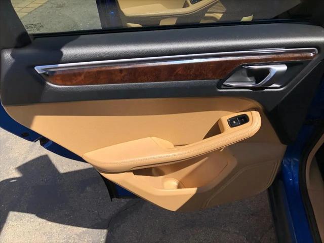 2017 Porsche Macan Macan
