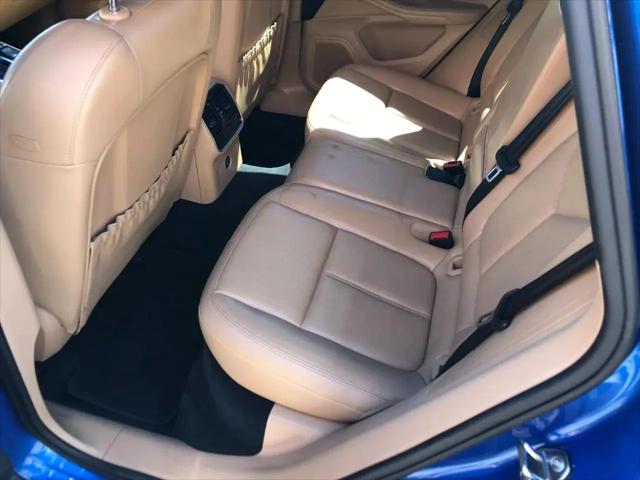 2017 Porsche Macan Macan