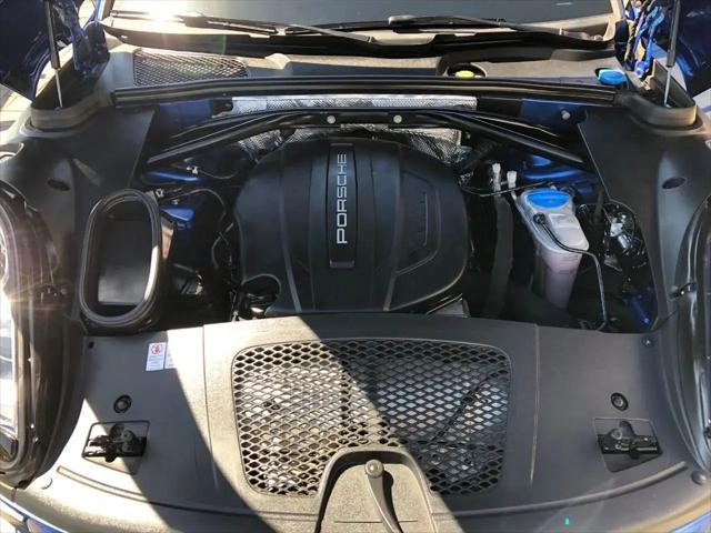 2017 Porsche Macan Macan